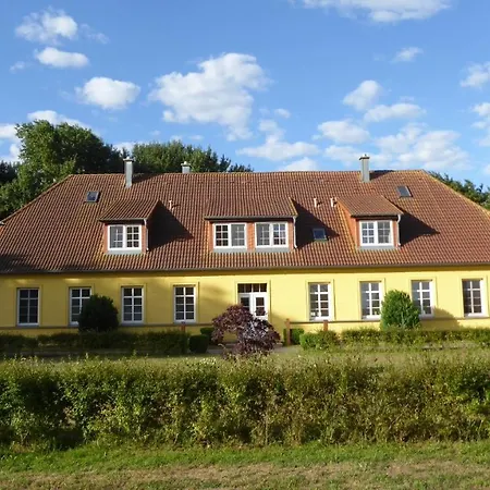 Ferienhaus Gut Rattelvitz Insel Ruegen Gingst Exterior photo