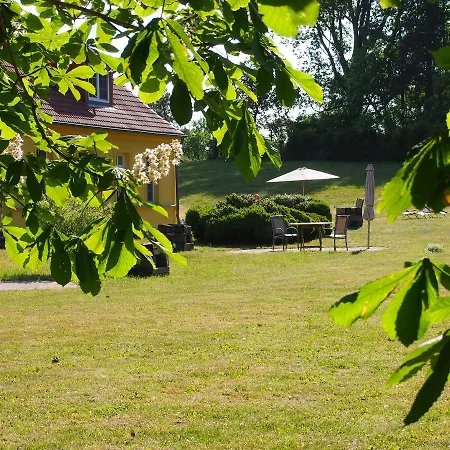 Ferienhaus Gut Rattelvitz Insel Ruegen Gingst Exterior photo
