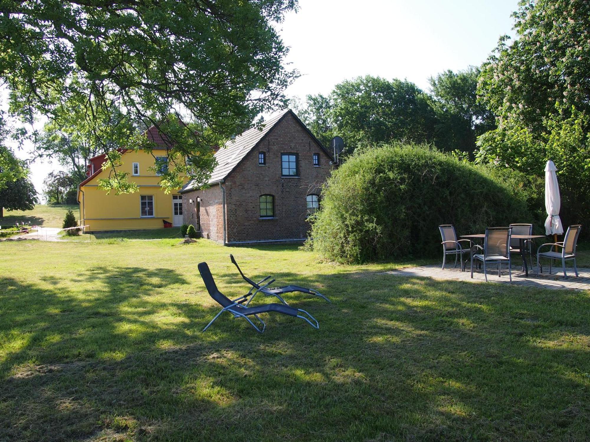 Apartment Gut Rattelvitz Insel Ruegen *